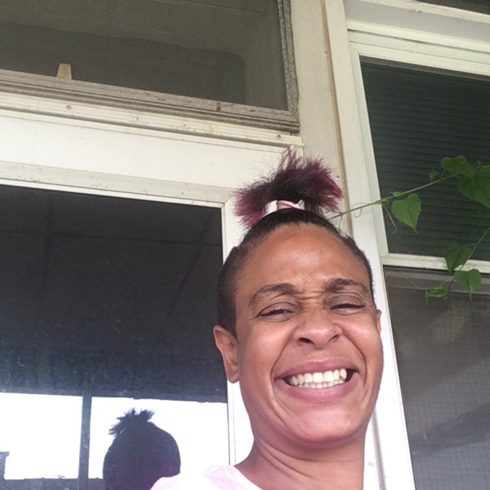 Meet your Posher, Minika